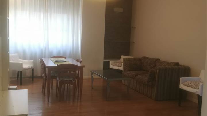 ELEGANTE TRILOCALE ARREDATO